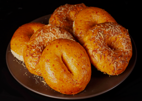 Roasted Pepper & Parmesan Bagel